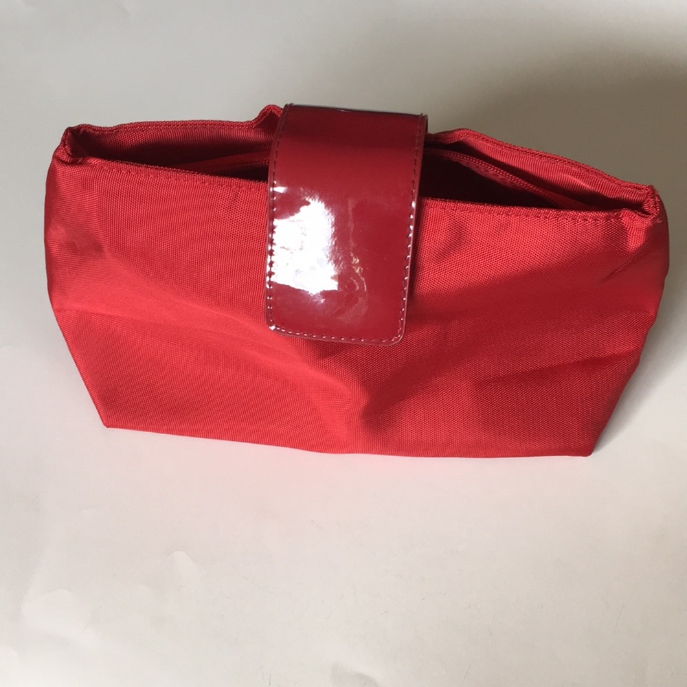 🐥 SHISEIDO small bag, red